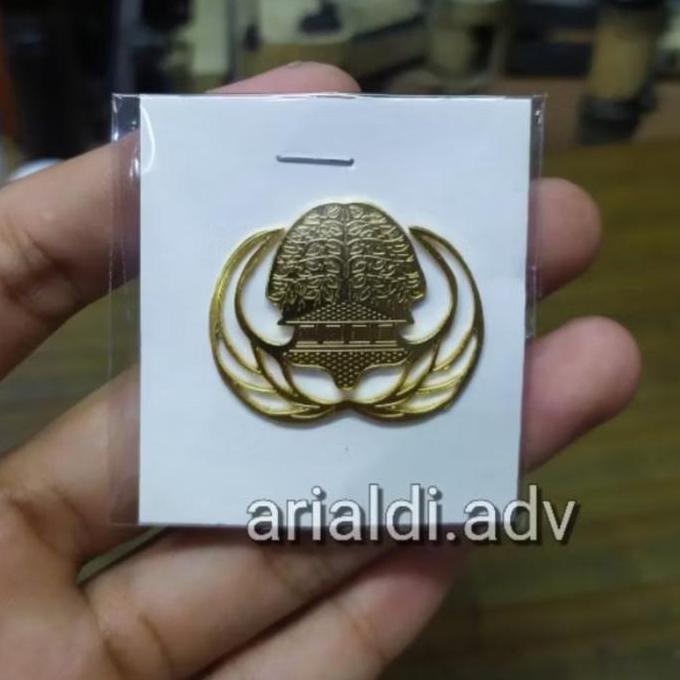 Pin korpri bolong kerancang kuningan eching sepuh emas magnet