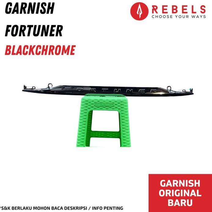 Garnish Trunklid Toyota Fortuner GR 2021 Black Chrome Original PNP VRZ