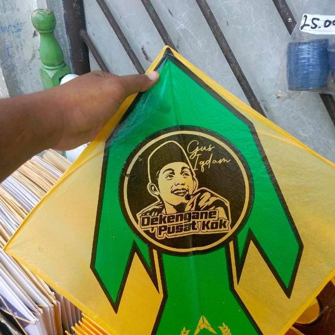 LAYANGAN SUKHOI SUPER LILITAN