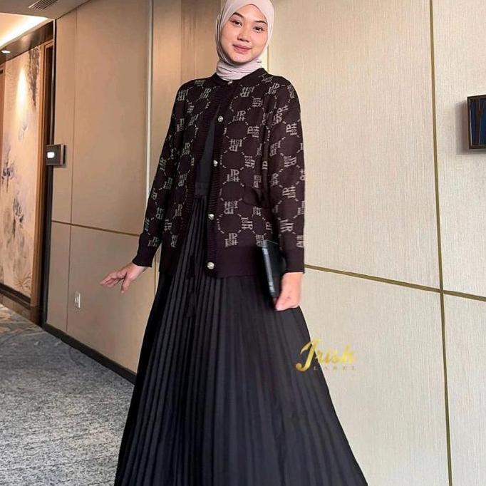 Uprelig- Andalusia Set Umbrella Skirt Signature Premium By Irish Label Baju Hitam Set Rajut Rok Plis