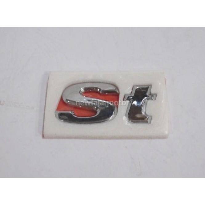 Emblem Nissan Xtrail T30 St