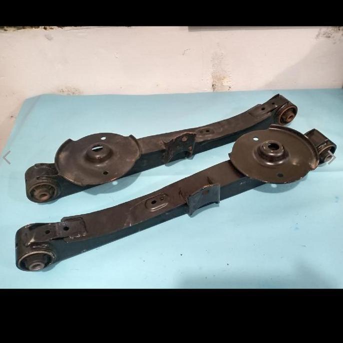 LOWER ARM BELAKANG RUSH / TERIOS / 1 SET READY STOCK
