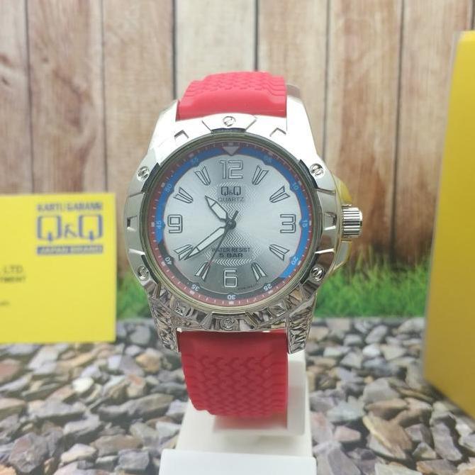 Q&Q QQ QnQ Jam Tangan Pria Strap Karet Merah Q798-304Y Original