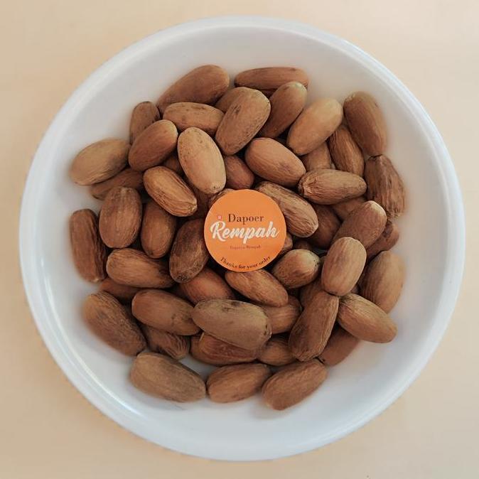 Biji Pala Panjang/ Pala Lonjong 1 Kg
