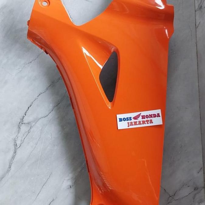 SPAREPART KARISMA : 64450-KPH-880FMO SAYAP LEKSIL DALAM KIRI ORANGE KARISMA ORI AHM