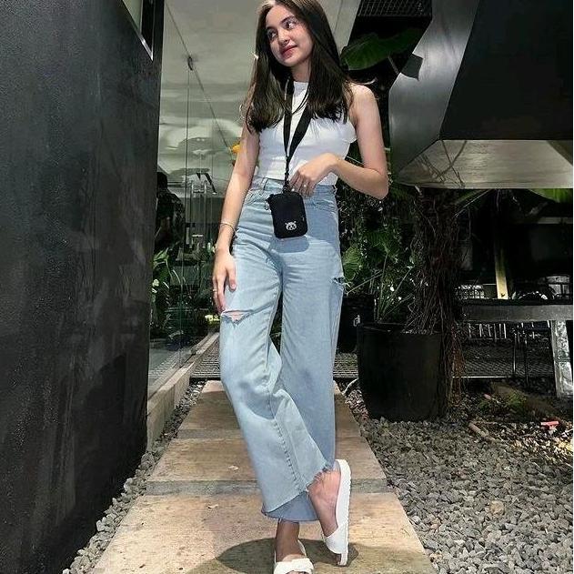 OOTD Celana Kulot Highwaist Wanita Kulot loose unfinished - Highwast Kulot Jeans Wanita Sobek Lutut 
