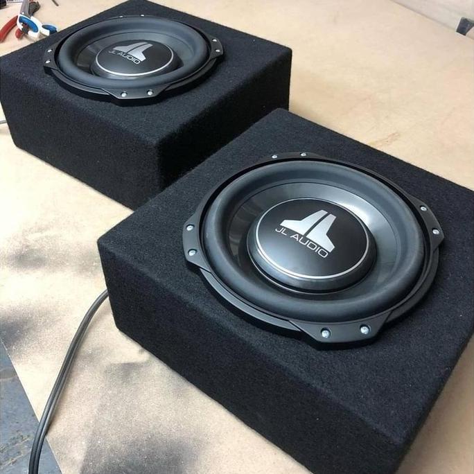 Ready Box Subwoofer Kolong 8 inch