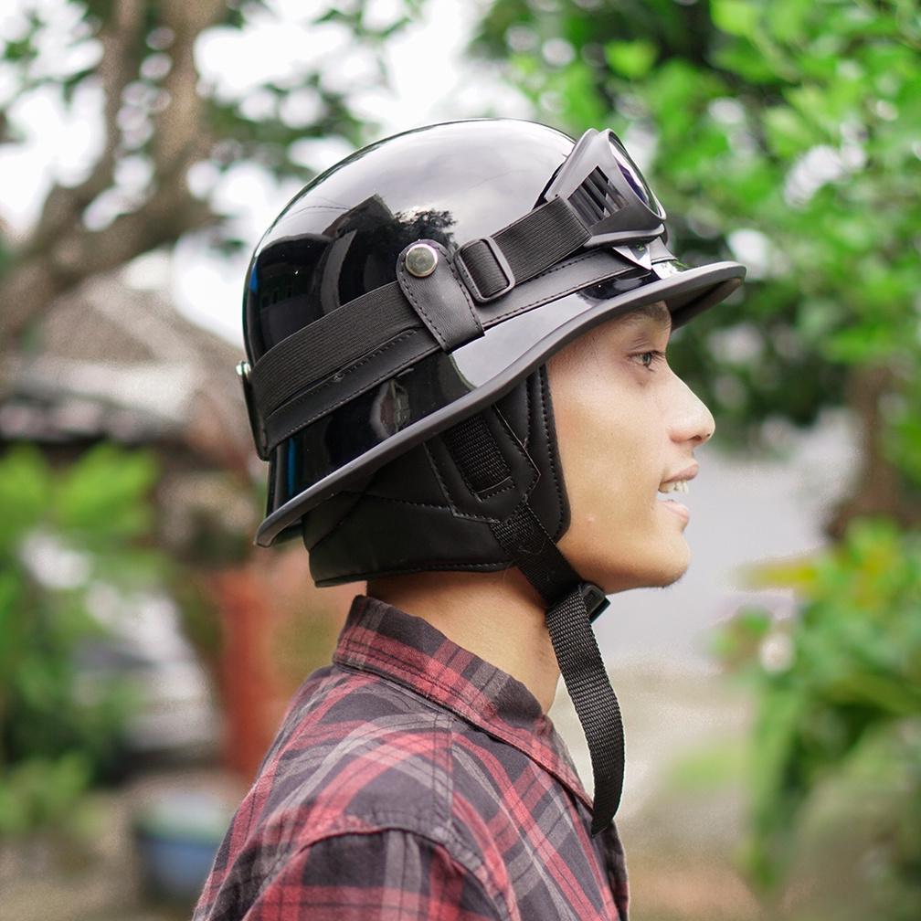 Diskont Helm Retro Millenial  Retro Hitam Glosy Kombinasi Kacamata/Helm Retro Chips Nazi/ Helm Nazi 