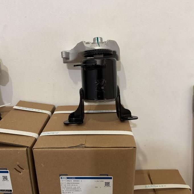 Engine Mounting Kanan Ford Fiesta Genuine Ford