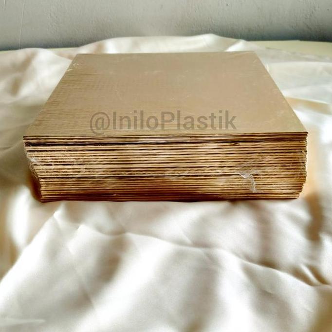 Sid- Tatakan Kue / Cake Board / Alas Kue Tart Kotak 22Cm