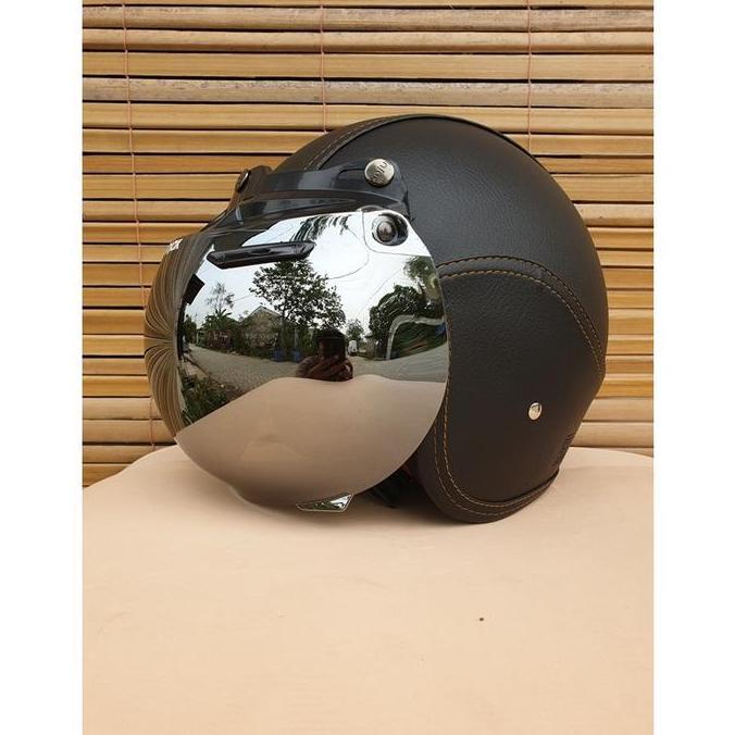 Helm Bogo Dewasa Warna Hitam Kaca Cembung Silver