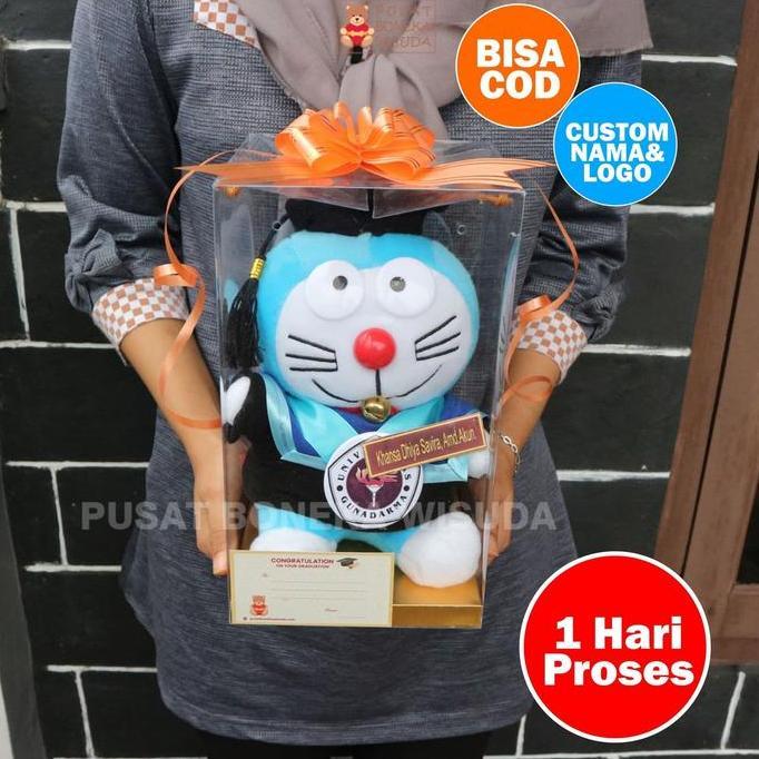NEW BONEKA WISUDA DORAEMON MIKA | HADIAH WISUDA KADO WISUDA MIKA BONEKA ORI