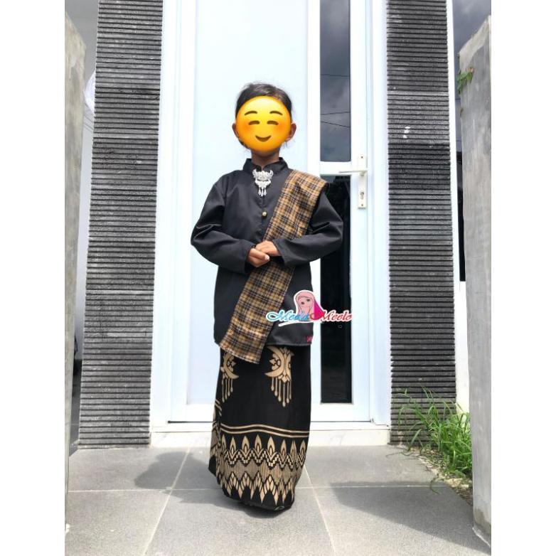 Diskon Baju Pahlawan Cut Nyak Dhien Aceh Kostum Baju Adat Perempuan Cut Nyak Meutia / Set Kebaya Kar