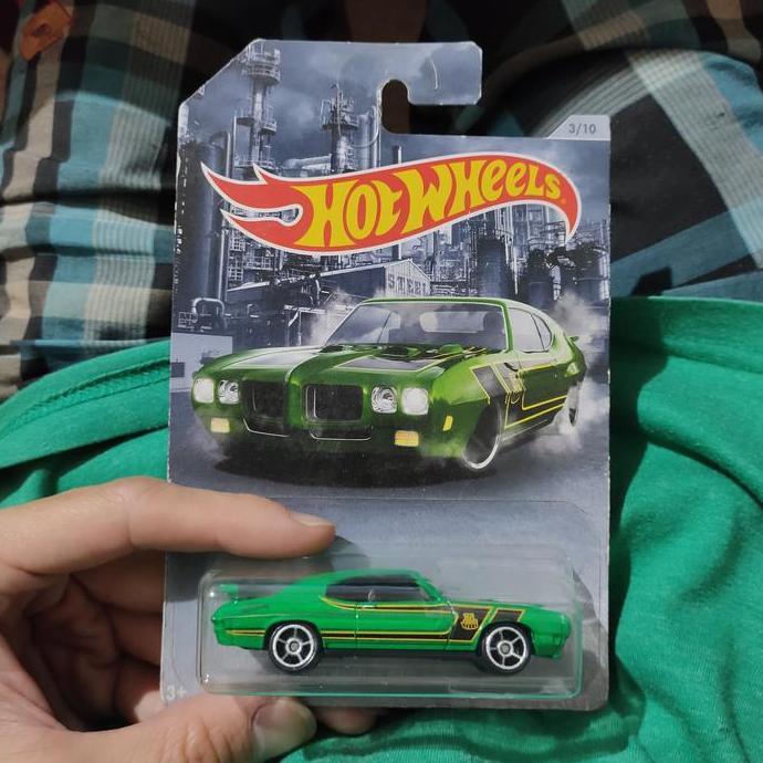 hot wheels 70 pontiac gto judge hijau