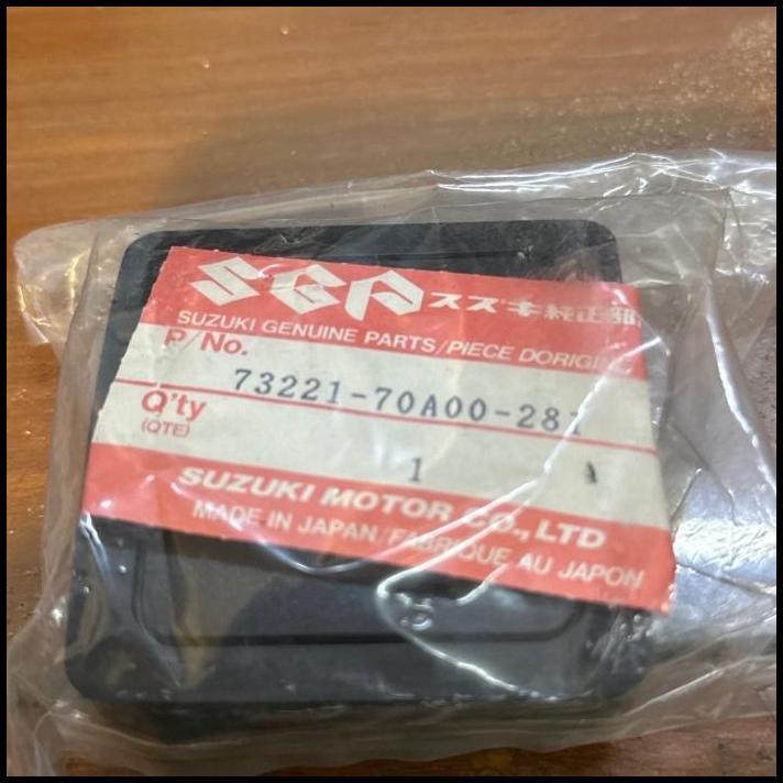 DISKON PENUTUP LUBANG KISI2 AC VERSI JDLM  SGP 73221-70A00-281 TUTUP KISI AC VERSI JDM UNTUK SUZUKI 