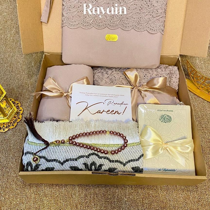 HOT DEALS PAKET LENGKAP A / HAMPERS MUKENA SAJADAH TASBIH AL QURAN SESERAHAN 1 SET GIFT BOX HADIAH K
