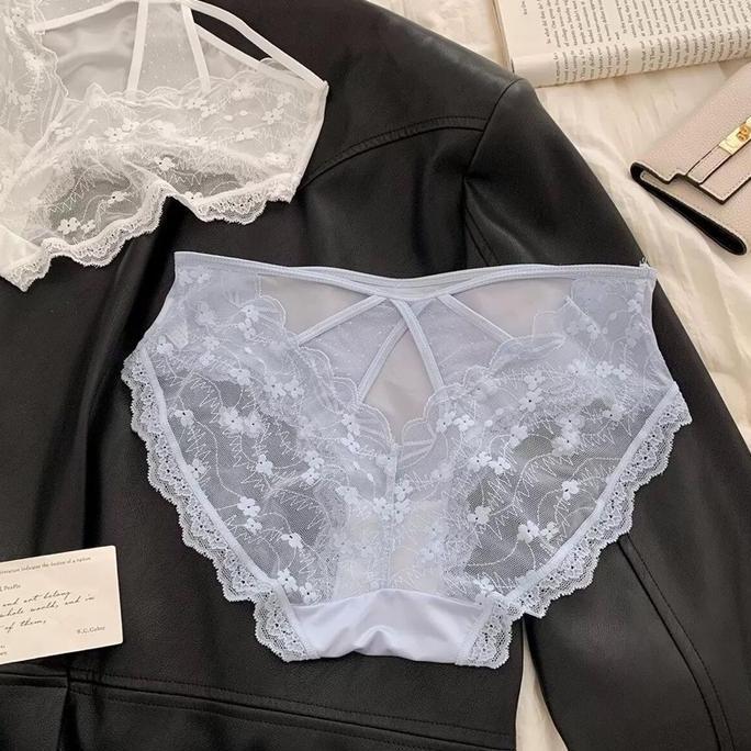 La Sophia Celana Dalam Wanita Satin Lembut Motif 153