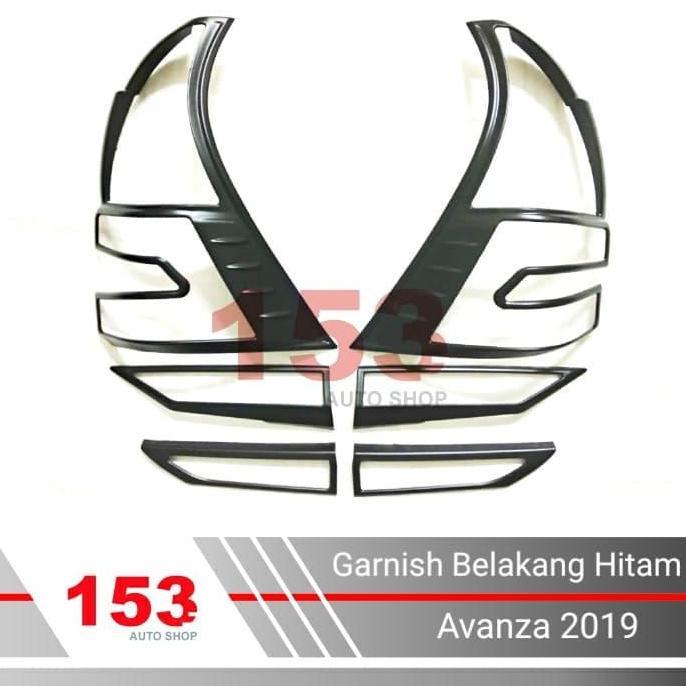 Garnish Belakang Hitam Avanza 2019