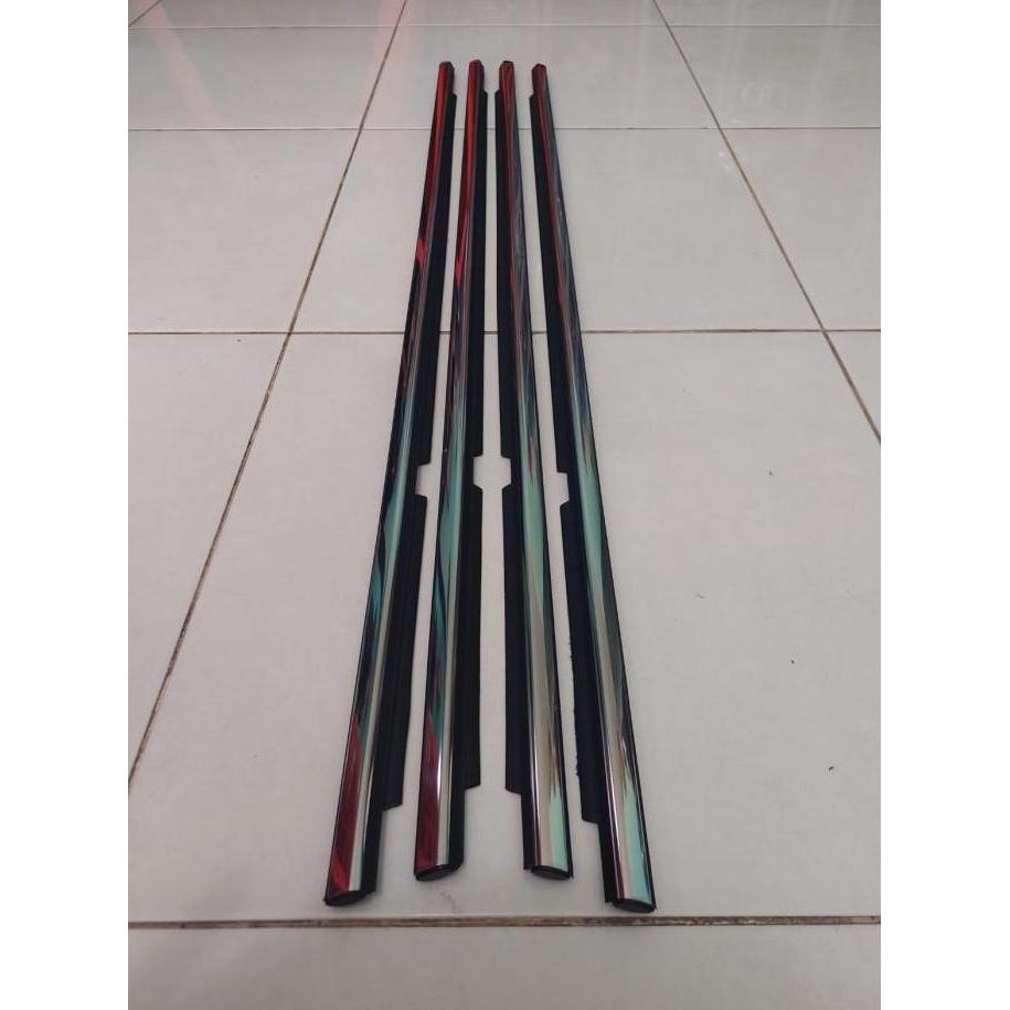 List pelipit/wather strip kaca pintu mobil Xenia thn 2005-2011 chrome