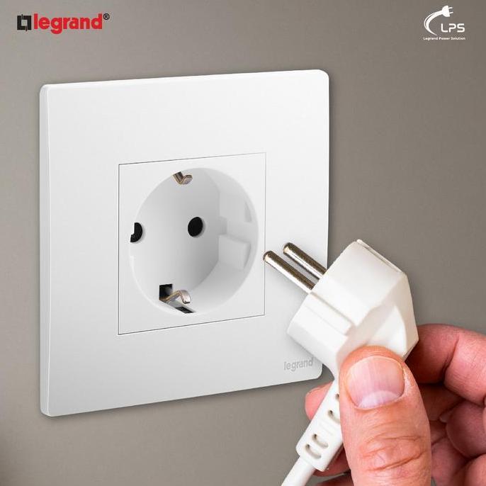 Fastx- Legrand Stop Schuko Mallia Putih
