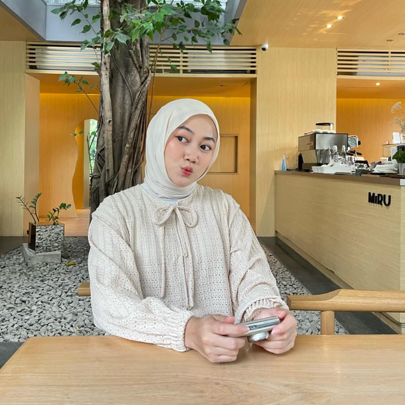 Queenie Outer By Boonaa | Outer Perempuan