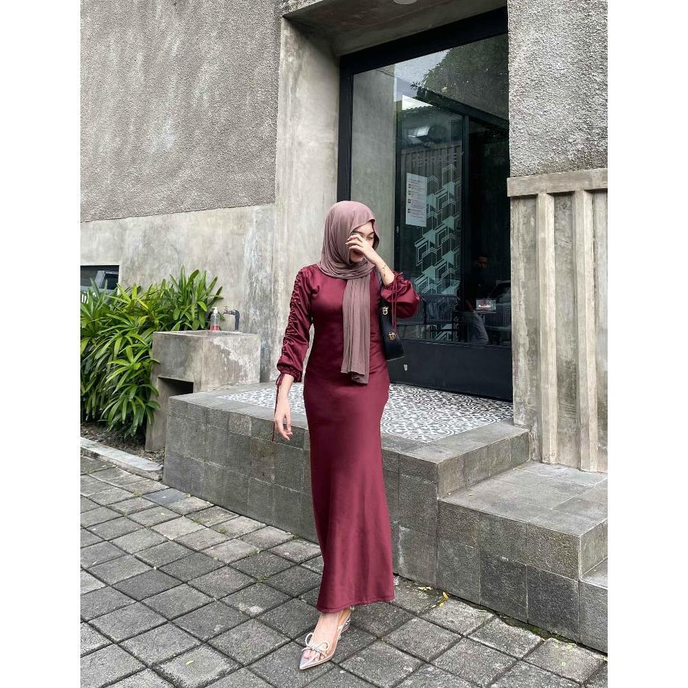 BEST SELLER DRESS DARLA SILK SATIN SERUT LONG DRESS SATIN SERUT DRESS