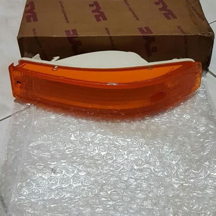 Lampu sen sein bemper depan Toyota Corolla Twincam