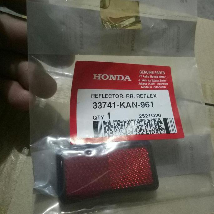 MATA KUCING SPAKBOR BELAKANG SCOOPY KARBU VARIO 125 OLD KHUSUS