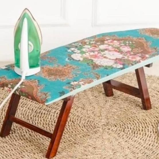 Meja Setrika Lesehan Kaki Kayu Besi Tebal Awet Papan Meja Gosokan Lesehan Duduk Lipat Busa Tebal