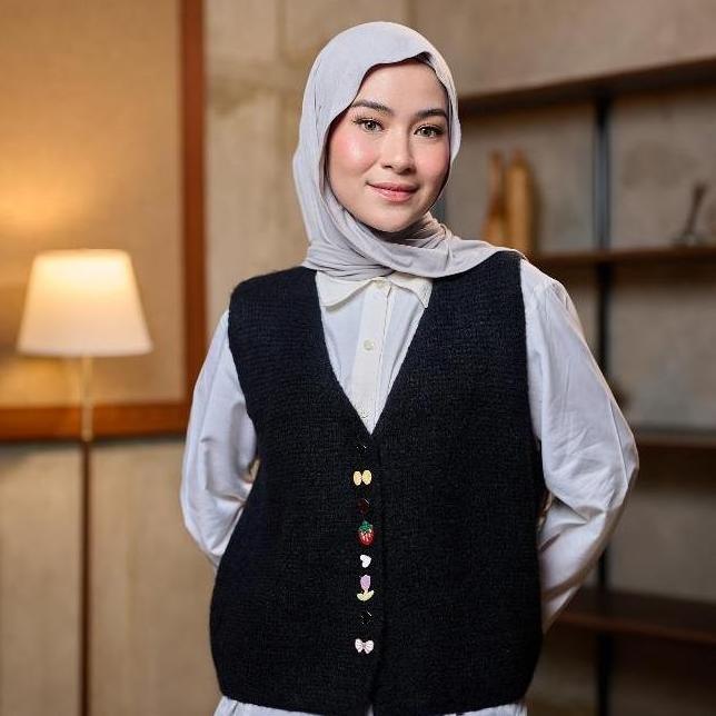 Zm Zaskia Mecca - Zinia Hijab Instant Polos | Daily