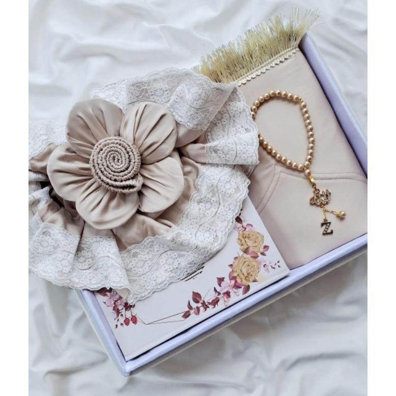 Diskon Hampers Wedding Sutra Aurora (Mukena,Sajadah, Al Quran, Tasbih)