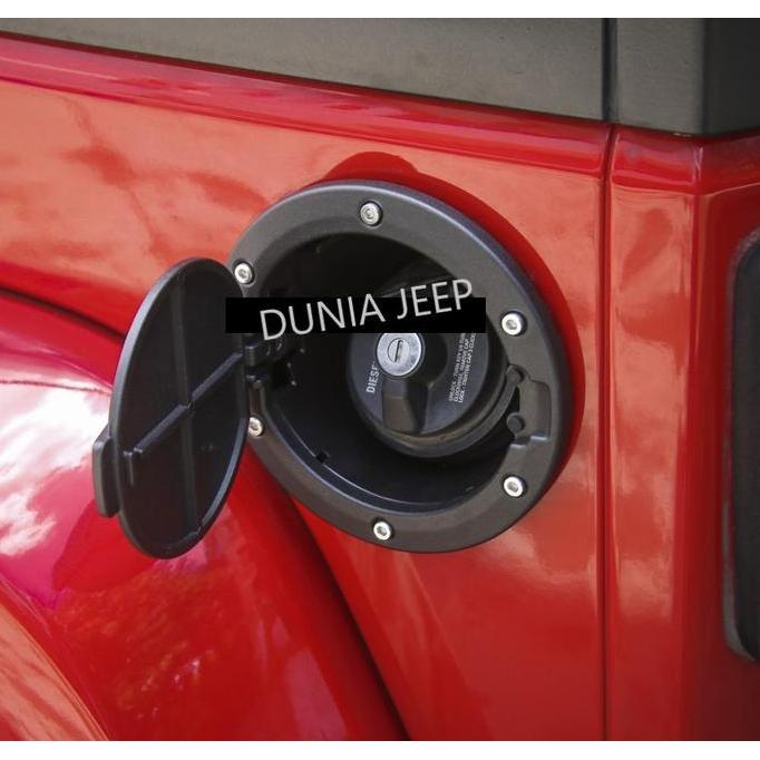 Cover Tutup Tangki Bensin Jeep Wrangler Rubicon JK
