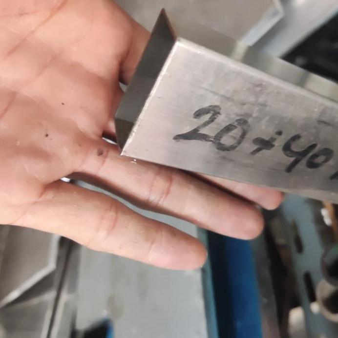 hollow stainless 304 20 x40 tebal 2mm x1350mm