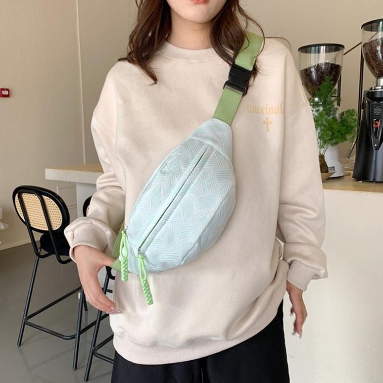TERBARU [READY] TAS SELEMPANG WANITA KOREA KEKINIAN TAS PINGGANG OLAHRAGA LUCU PUFFY AESTHETIC CHIC