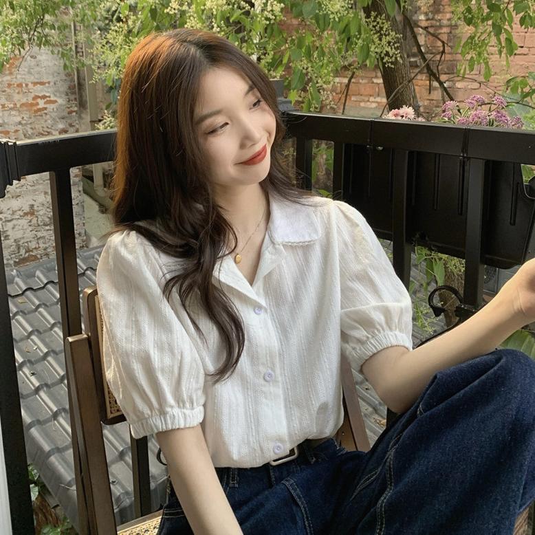 Diskont Blouse Wanita Korea Vintage Elegan Kemeja Katun Putih Lengan Pendek Kerah Boneka Renda Blus