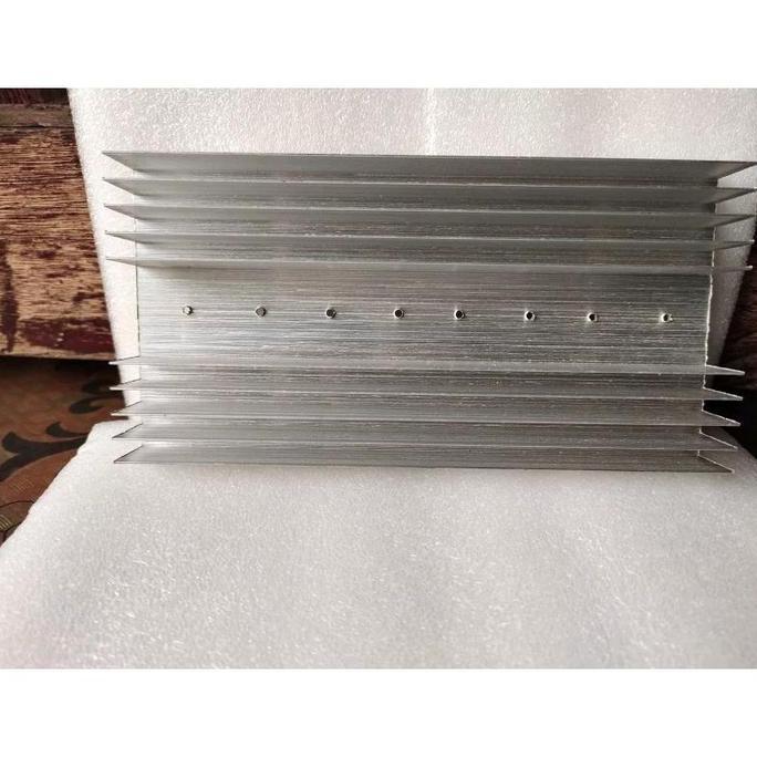 HEATSINK 20CM 5 SIRIP HS 20 CM 5 SIRIP HETSINK PENDINGIN TRANSISTOR 20cm 5 sirip