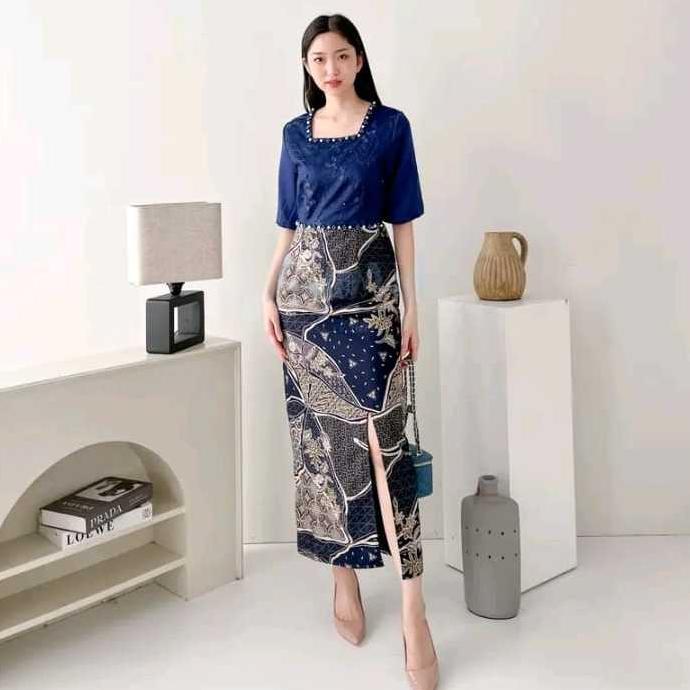 Harga Miring Dress Batik Wanita Elegan Modern Kekinian Fashion Dengan Desain Unik Dan Model Terkini 