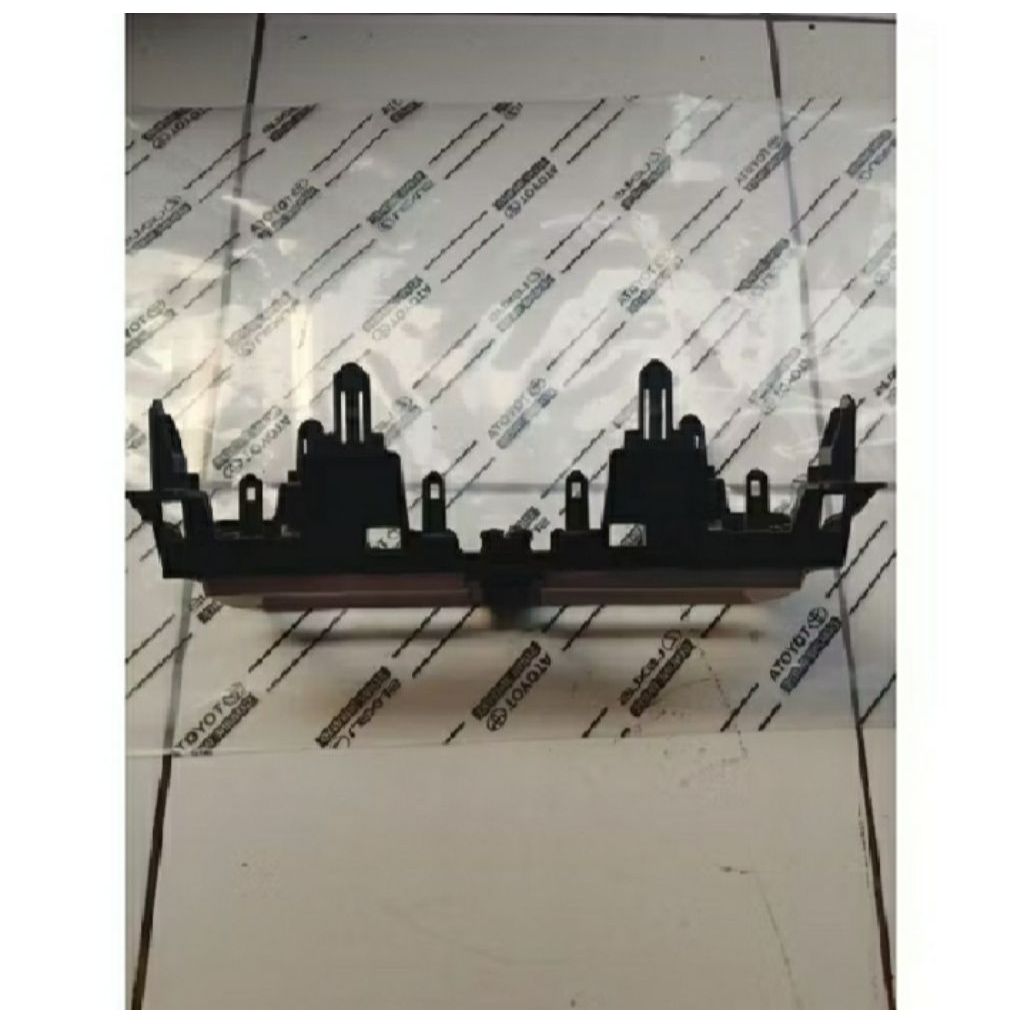frame panel kisi kisi AC dasboard Toyota Innova ZENIX original