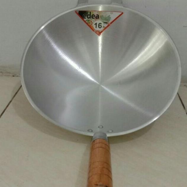 Kuali Wajan Nasi Goreng Almunium Gagang Kayu No 16