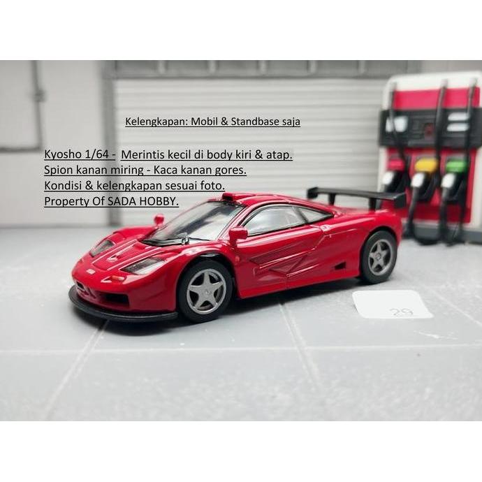 KYOSHO 1/64 MCLAREN F1 GTR RED UNIT & STANDBASE CADATOYS