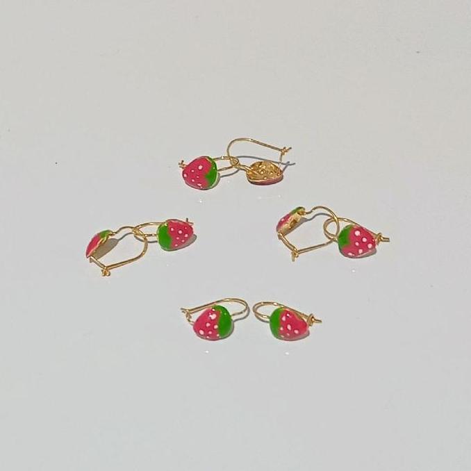 Tevanikarya - Anting Anak Bayi Stroberi (Emas Muda 6K)