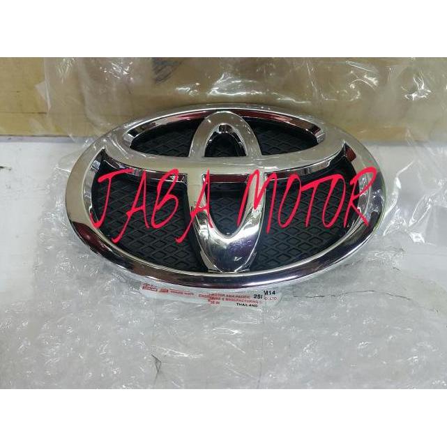 jaytokosip- Logo grill Yaris-Logo depan toyota yaris original Diskon