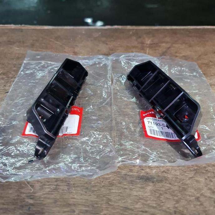 SPACER BUMPER BRACKET BUMPER JAZZ 2004- 2007 GD ORIGINAL PROMO