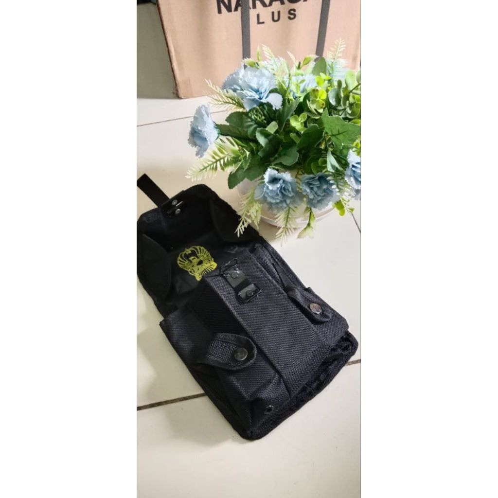 TAS MAGAZEN PERLENGKAPAN MILITER