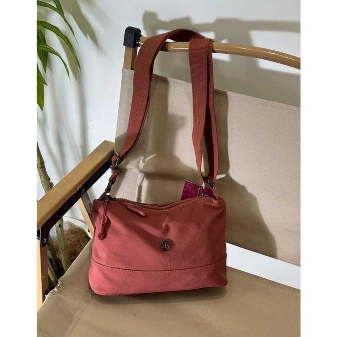 Donna- Tas Selempang Nita Chibao Cb 8016-Sf + Free Dustbag