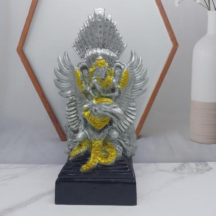 Souvenir elegan murah pajangan patung garuda wisnu kencana GWK Bali