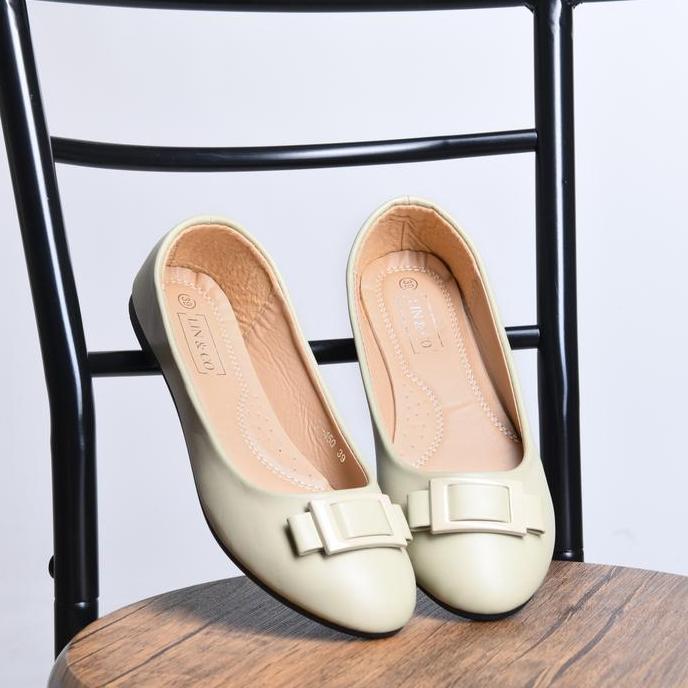 Donna- Lin&Co - Isabella Flat Shoes Nita Anti Slip Model Terbaru Untuk Kerja, Kuliah Dan Harian F-45