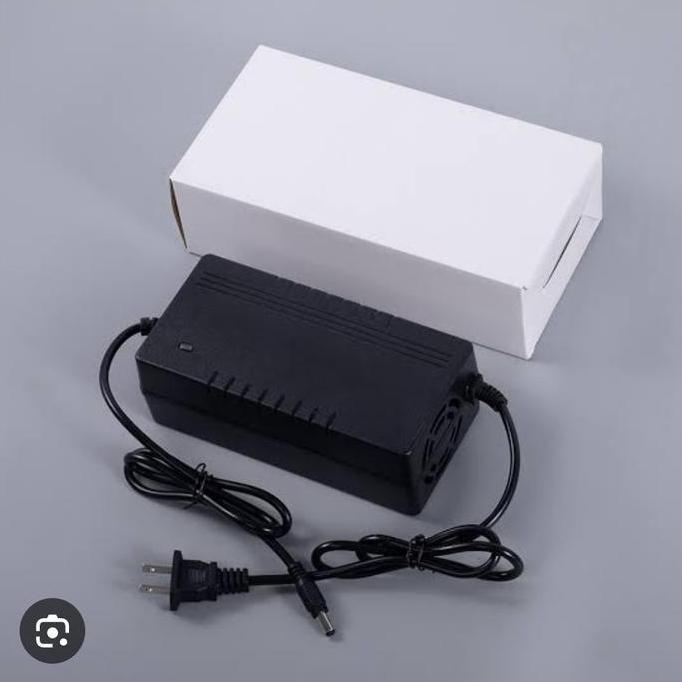 Charging ECGO2 Fast Charger