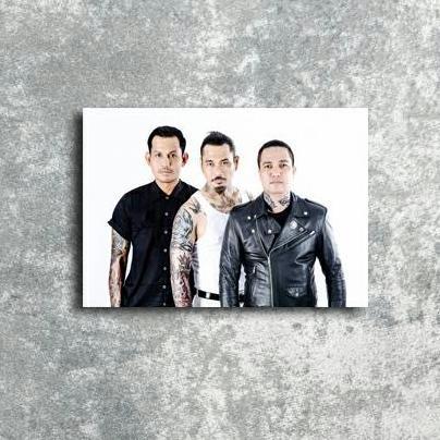 POSTER DINDING MUSIK SUPERMAN IS DEAD BAND FB27