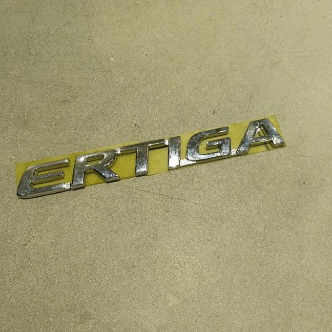 Emblem Suzuki Ertiga Original Bekas
